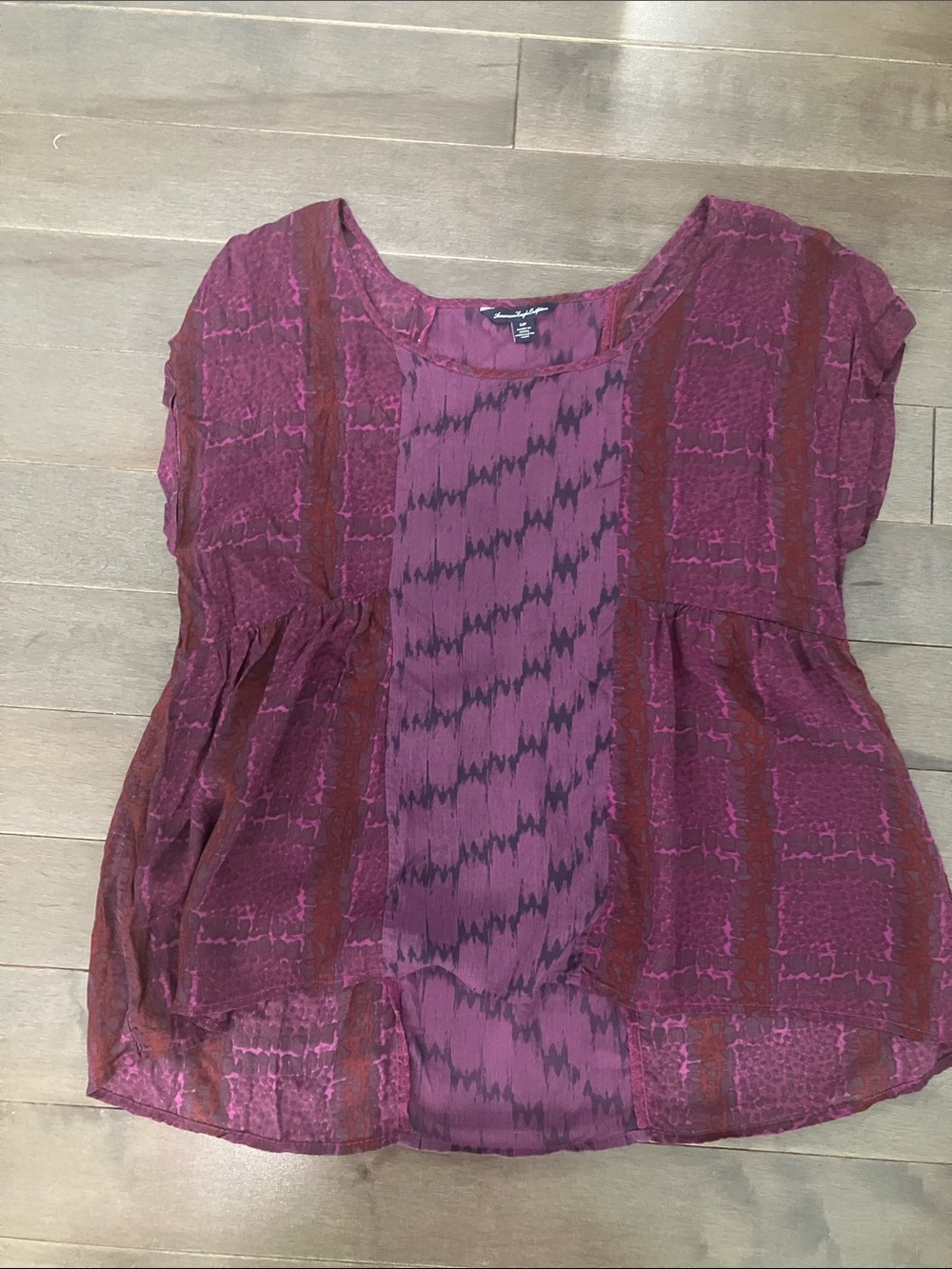 American Eagle Outfitters Plum Patterned Short Sleeve Peplum Top
